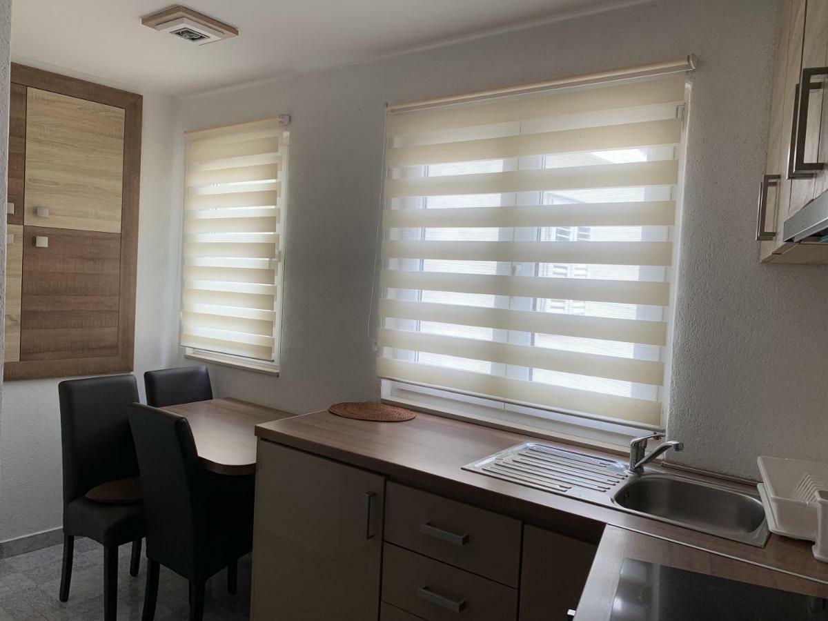 Ferienwohnung Oborska Ulica Centar Baška Voda Exterior foto