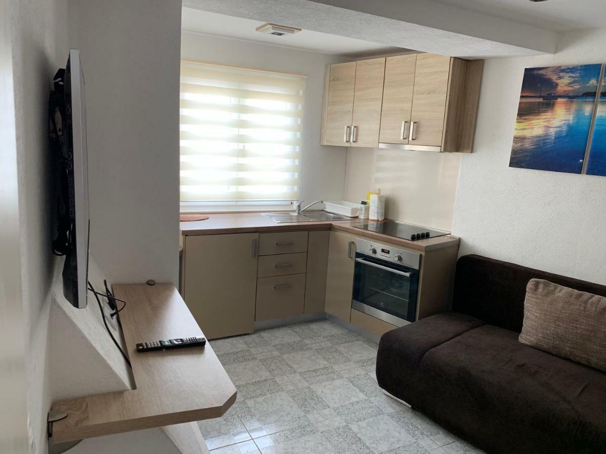 Ferienwohnung Oborska Ulica Centar Baška Voda Exterior foto
