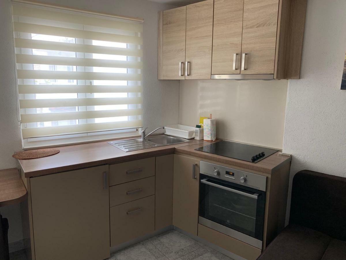 Ferienwohnung Oborska Ulica Centar Baška Voda Exterior foto